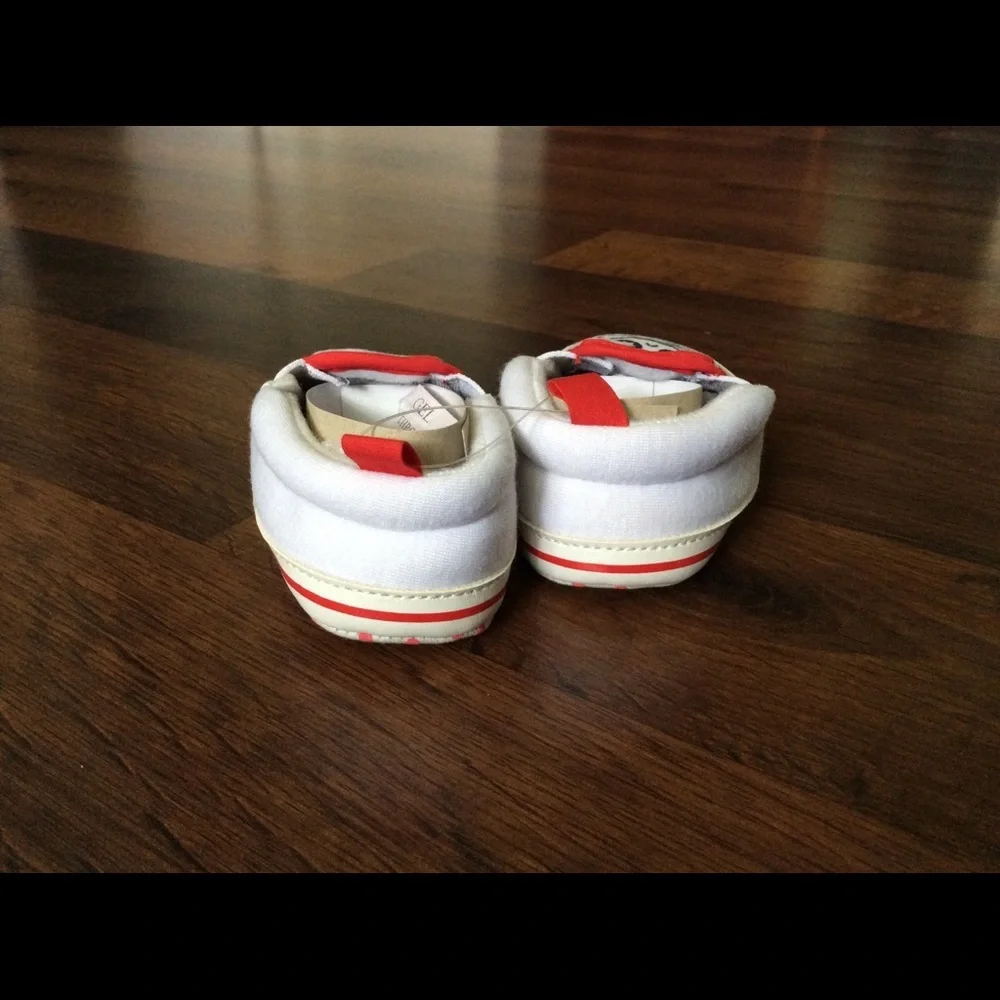 Baby infant boys girl soft booties crib shoes pirates skulls white red 0-3 month